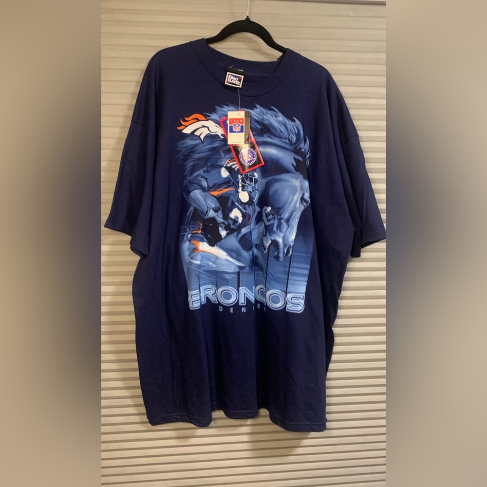 Vintage 90’s Denver Broncos men’s in size XXL new with tag